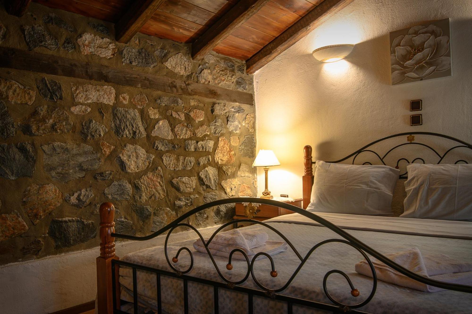 Metohi Inn Agios Athanasios  Eksteriør billede